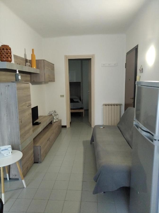 Tra La Stazione E Il Lago Apartman Verbania Kültér fotó